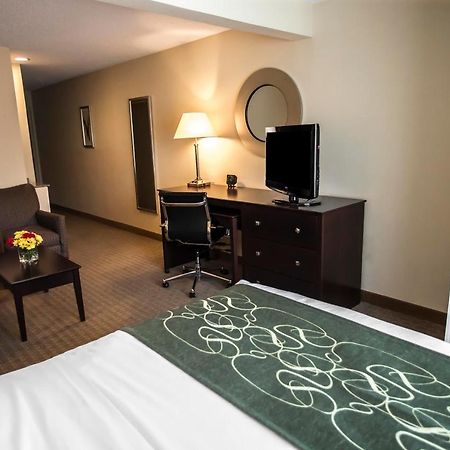 Comfort Suites University Area Notre Dame-South Bend Exterior foto