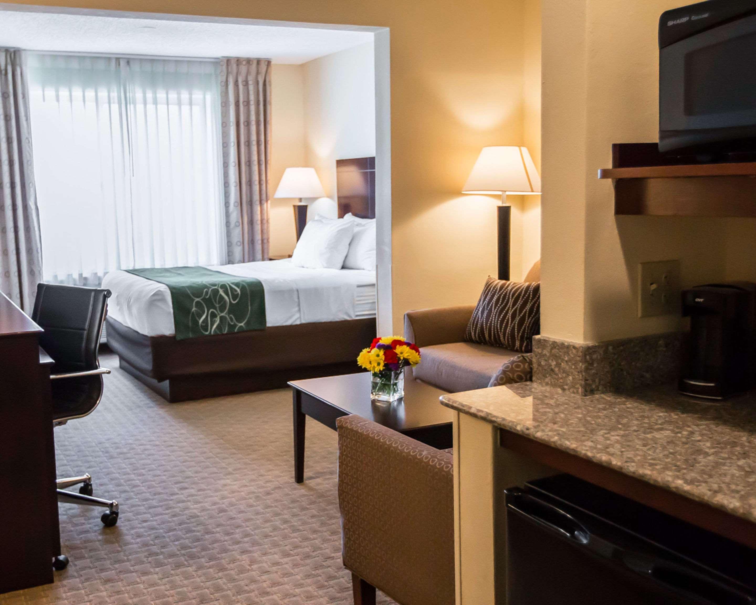 Comfort Suites University Area Notre Dame-South Bend Exterior foto
